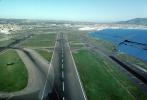 San Francisco International Airport (SFO), Runway, TAAV01P11_01