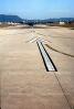 runway, Burbank-Glendale-Pasadena Airport (BUR), TAAV09P08_07