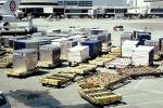(SFO), Air Cargo Pallets, Carts, TAAV11P07_04