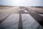 runway 24L, TAAV11P15_06