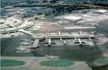 United Airlines Terminal, San Francisco International Airport (SFO), jetway, Airbridge, August 3 1982