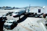 United Airlines UAL, Boeing 757, pushback, tow tractor, (SFO), jetway, Airbridge