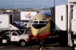 Boeing 737, Southwest Airlines SWA, Catering Truck, Scissor Lift, Highlift