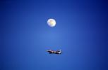 Boeing 737, flying, airborne, Moon