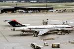 N532DA, Boeing 727-232(Adv), belt loader, baggage carts, jetway, Airbridge, 727-200 series, TAFV41P09_05