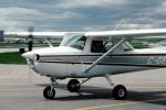 C-GEYW, Cessna 150M, TAGV02P13_13