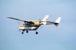 N2337S, Cessna T337B Skymaster, Taking-off, TAGV04P12_14