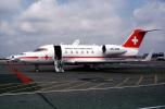 HB-VFW, Swiss Air Ambulance, Challenger 600, airstair, TAGV07P13_11