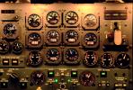 Engine Dials, steam gauges, de Havilland Canada Dash-8