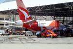 Qantas Airlines, Scissor Truck, Lift, Kangaroo, Hangar, Highlift, VH-OGA, Boeing 767-338ERBDSF, Scissor Lift Truck, CF6, 767-300 series
