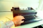 Olivetti Typewriter, TMYV01P02_15