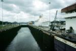 Panama Canal, Gatun Locks, Ocean Liner, cruise ship, TSPV08P06_09