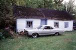 Buick Riviera, home, house, lawn, car, 1960s, VCRV18P10_08