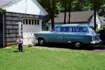 1952 Ford Ranch Wagon, boy, garage, driveway, 1950s, VCRV22P11_13