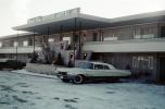 1960 Buick Electra 225, motel building, 1960s, VCRV22P13_01