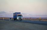 Freightliner Semi, Mojave-Barstow Highway 58, VCTD03_138