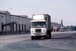 GMC head-on, Semi, Container, Semi-trailer truck, VCTV01P07_06
