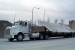 Kenworth, flatbed trailer, wide load, oversize, VCTV06P01_15