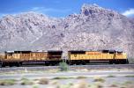 UP 9245, UP 4379, Union Pacific, between Phoenix and Tucson, VRFV05P13_07