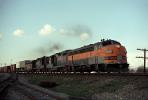Western Pacific Railroad, F-unit diesel, WP 913, VRFV08P07_05